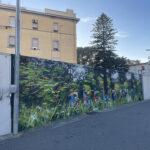 “Recupero” Spray, smalto e materiali di recupero su parete Cagliari 2025