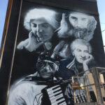 "Bagliori" quarzo e spray su muro 36,4mq Villamar 2016