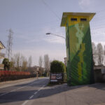 "Evoluzione" quarzo, smalto e spray su muro 100mq Merate 2022
