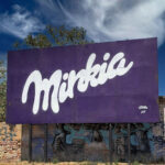 Minkia Smalto e spray su lamiera 8mq Quartu S.Elena 2026